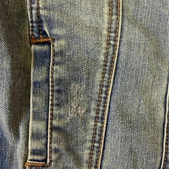 Forever 21 Cropped Denim Jean Jacket Studded Embroidered Aztec design Size Small - Picture 9 of 9